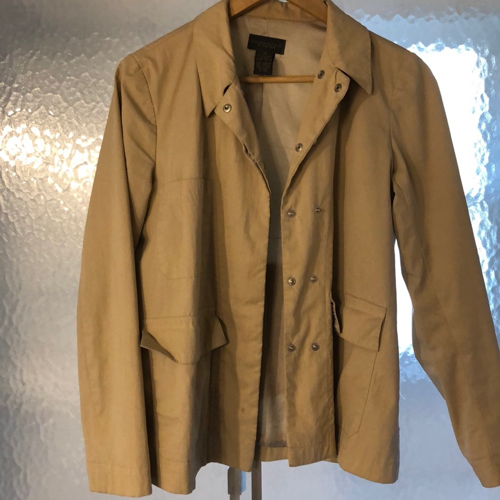 Banana Republic Women’s Lightweight Coat